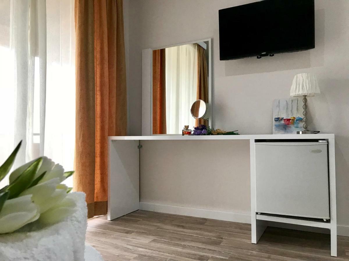 Joy Hotel ซารานเดอ ภายนอก รูปภาพ